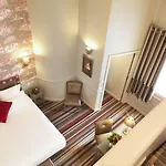 Hotel Des Comédies