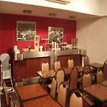 Des Comédies Hotel Parigi
