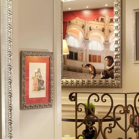 Des Comédies Hotel París