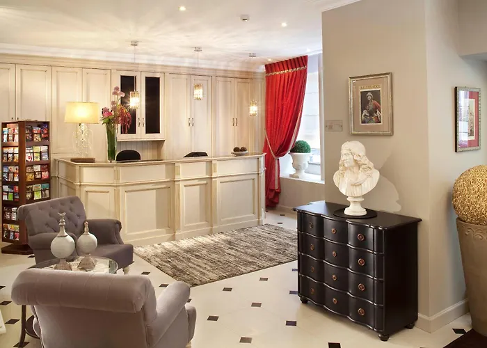 Des Comedies Hotell 3*