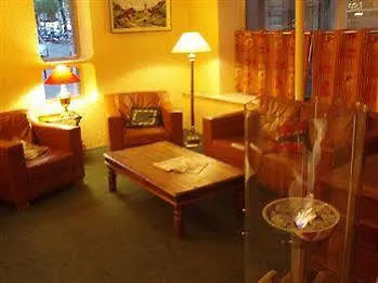 Des Comedies Hotell Paris