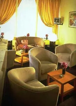 Des Comedies Hotell 3*
