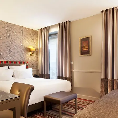 Des Comedies Hotell 3*